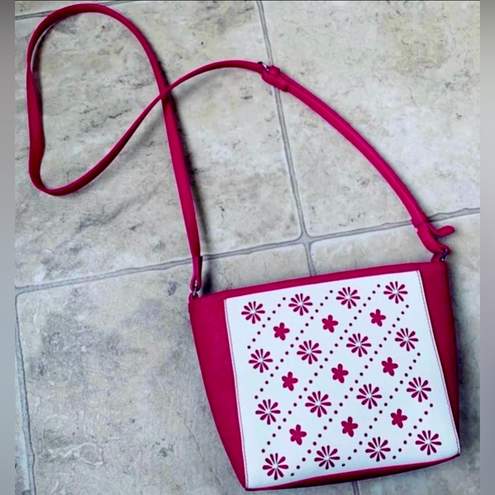 Used Vera Bradley fuchsia pink white laser cut leather purse bag